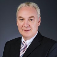 ロバート・チェイター氏